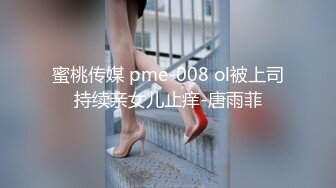 趁中午放学没人和音乐教师女友在教室来一炮，女友浪叫声超大