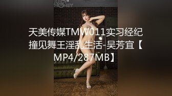 商场女_厕刁钻角度近距离偷_窥卷发老板娘的多毛小黑鲍