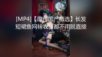 “不是年轻巨乳肥臀我不玩”推特富二代与他的骚母狗自拍各种制服啪啪调教视频 一边吃鸡一边被肏坑死队友