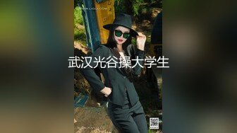 [MP4]多处纹身大奶妹，手伸进牛仔短裤摸逼，69姿势舔逼抬腿猛操，操的妹子大叫后入大屁股撞击