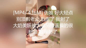 商场女厕全景偷拍12位年轻的小妹 (8)