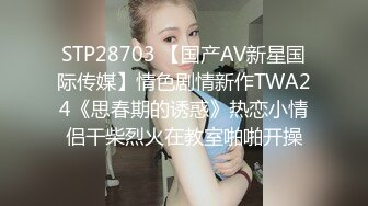 网友和他老婆的自拍