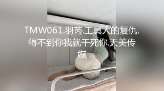 (快乐风男来喽) KTV里勾引直男服务员,K歌不忘嗦牛子