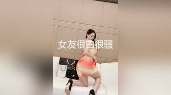 《魔手外购秘极品CP》厕拍达人潜伏女厕独占坑位隔板缝逼脸同框现场实拍多位小姐姐方便，极品肉丝美腿高颜美女擦逼的动作都好看 (1)